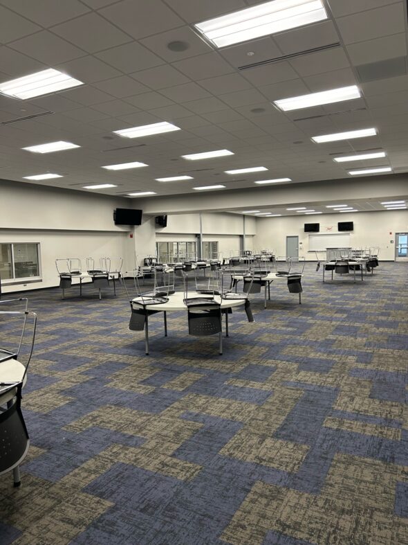 Kirkwood Bank & Trust Meeting Room A/B and C with round tables and chair spread throughout the room